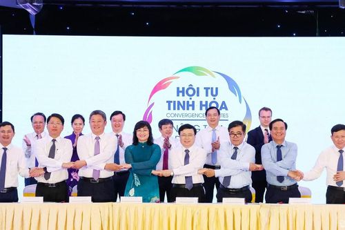 Thành phố Hồ Chí Minh và Hà Nội liên kết cùng các tỉnh Bắc Trung Bộ phát triển du lịch