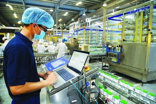 Nỗ lực phục hồi đơm 'trái ngọt', kinh tế Việt Nam phát triển vượt bậc