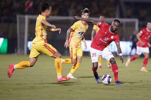 Vòng 5 V.League: TP.HCM ăn mừng chiến thắng đầu tiên