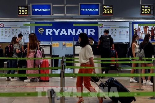Phi hành đoàn của Ryanair ở Tây Ban Nha thông báo tiếp tục đình công