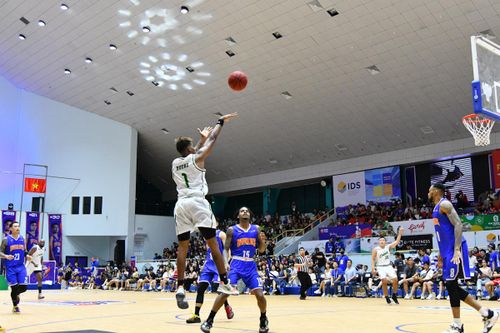 VBA 2022: Hanoi Buffaloes phá bỏ 'cái dớp' sân nhà