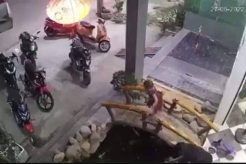 Bé trai 4 tuổi tử vong tại hồ cá ở quán cafe
