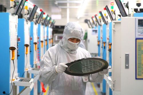 Một công ty Nhật khiến Apple, Samsung đau đầu