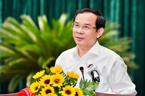 Bí thư Thành ủy TPHCM: Tìm giải pháp đột phá tạo xung lực mới cho thành phố phục hồi toàn diện
