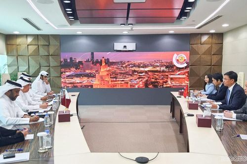 Thúc đẩy quan hệ hợp tác kinh tế, tăng cường chuyến bay thương mại Việt Nam-Qatar