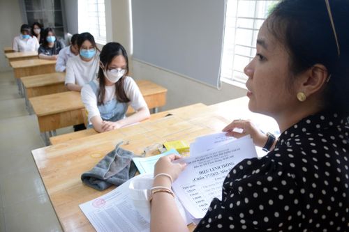 Hà Nội: 11 thí sinh diện F0 tự nguyện dự thi tốt nghiệp THPT