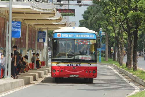 Không để đứt gãy mạng lưới vận tải công cộng