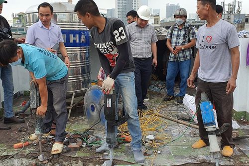 Hà Nội: 'Cắt ngọn' công trình xây dựng vi phạm di tích quốc gia