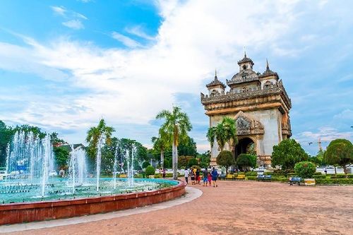 ASEAN hợp tác nỗ lực vực dậy ngành 'công nghiệp không khói' sau đại dịch