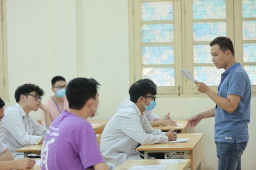 98,75% thí sinh làm thủ tục dự thi THPT, trong đó có 38 thí sinh F0
