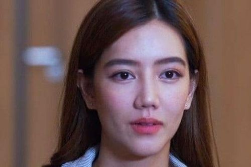 Các chị dâu nghi ngờ vợ chồng tôi bòn rút 50 cây vàng của bố, tôi liền đưa ra cuốn sổ khiến mọi người tái mặt