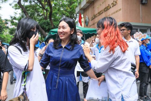 Giáo viên nói về 'Chiếc thuyền ngoài xa' vào đề thi môn Ngữ văn