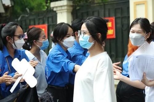 Điểm thi môn Văn dự báo sẽ cao, nhiều người đoán trúng đề