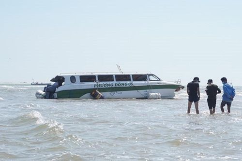 Quảng Nam: Khởi tố vụ án lật ca nô khiến 17 người chết ở biển Cửa Đại