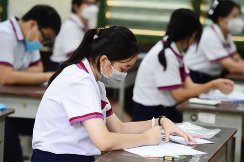 Dùng căn cước giả thi hộ ở Hà Nội với giá 4 triệu đồng