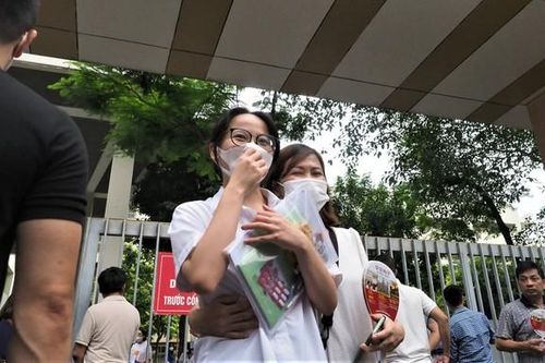 Đề thi Ngữ văn vừa sức, không đánh đố, thí sinh hồ hởi