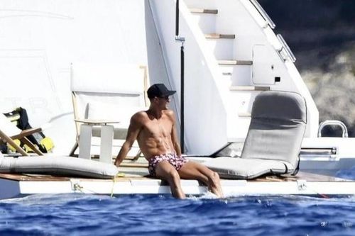 Kỳ nghỉ đắt đỏ của Ronaldo ở Majorca