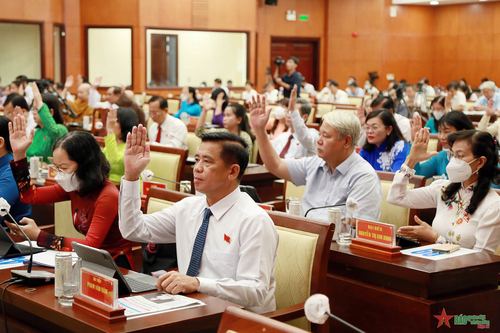 Hội đồng nhân dân TP Hồ Chí Minh thông qua nhiều nghị quyết quan trọng về kinh tế-xã hội