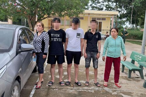 Bắt nhóm người có hành vi xuất cảnh trái phép sang Campuchia