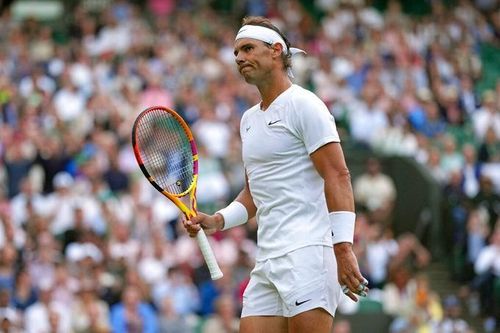 Nadal rút lui khỏi bán kết Wimbledon vì chấn thương