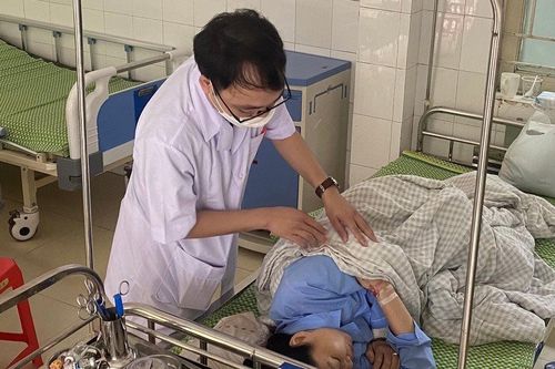Cứu kịp thời một phụ nữ trôi dạt trên biển