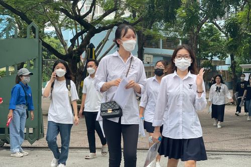 Thí sinh dễ dàng đạt được mức 7 đến 8 điểm ở đề thi tiếng Anh