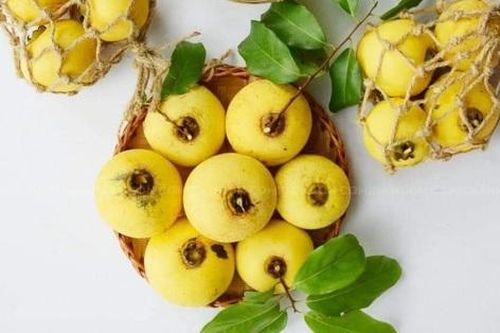Quả thị thơm từ quê lên phố, chị em muốn mua phải đặt trước vài ngày