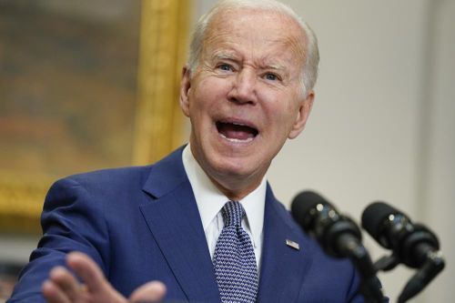 Tổng thống Biden ra lệnh treo cờ rủ ở Mỹ để vinh danh ông Abe