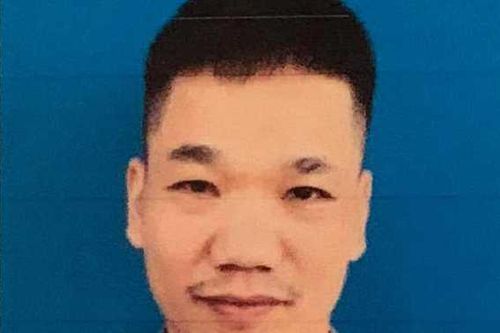Phạm nhân thụ án 30 năm tù bỏ trốn khi đang mổ chân