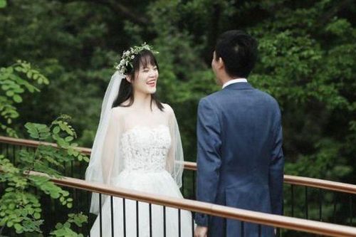 Đám cưới vỏn vẹn 40 khách, được chuẩn bị suốt nửa năm