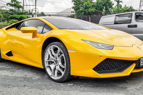 Xe biển đẹp của người nổi tiếng tại Việt Nam