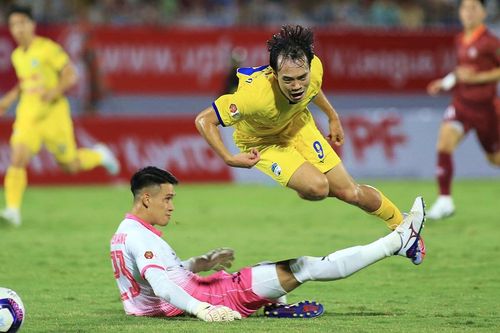 Cơ hội cuối cho đội bóng phố núi