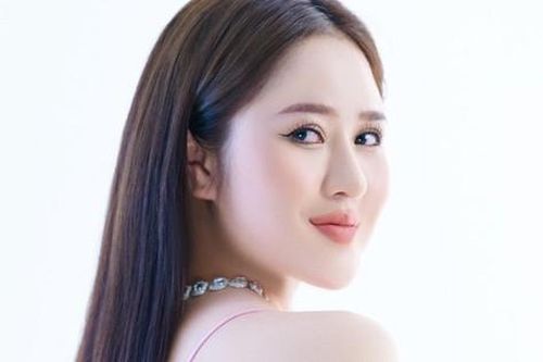 Lê Thu Uyên kể chuyện nửa đêm có người gõ cửa trả cát-xê, được đề nghị cho 10 tỷ để yêu