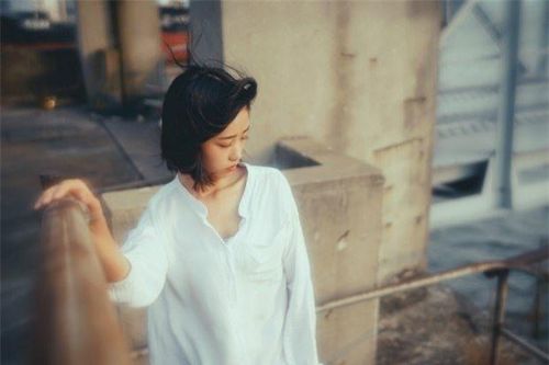 Điếng người khi nhìn thấy tờ khám thai của ô sin vứt trong thùng rác