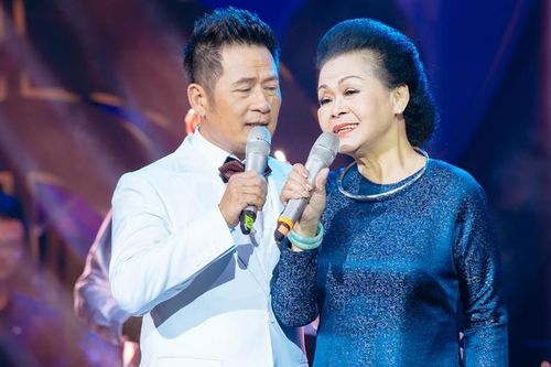Bằng Kiều hạnh phúc khi hát cùng 'u' Khánh Ly