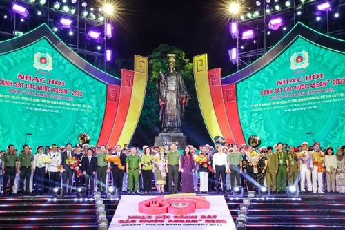 Đại tiệc âm nhạc của tình đoàn kết, hữu nghị, vì hòa bình và thịnh vượng