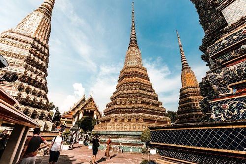 Thái Lan 'quay cuồng' trong 'cơn bão' phục hồi du lịch