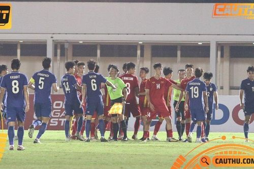 Sợ CĐV Indonesia gây rối, BTC U19 Đông Nam Á khuyên U19 Việt Nam bỏ tập