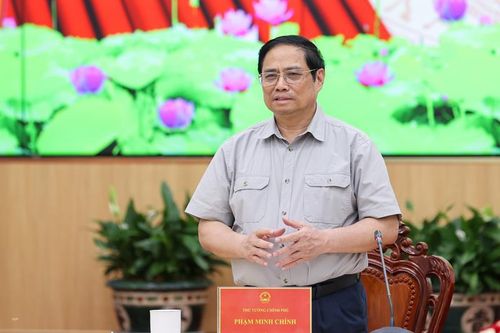 Thủ tướng: Cần Thơ cần tập trung mọi nguồn lực phát triển kết cấu hạ tầng kinh tế-xã hội