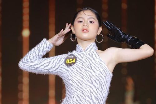Mẫu 12 tuổi trở thành quán quân 'Top Model Look 2022'