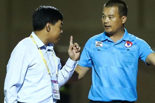Đại diện CLB Thanh Hóa gặp lãnh đạo VPF trao đổi thẳng thắn chuyện trọng tài