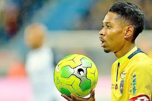 Cầu thủ gốc Việt sắp đối đầu Quang Hải tại Ligue 2