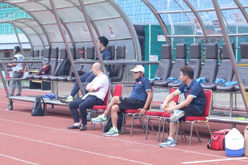 HLV Đinh Thế Nam: U19 Việt Nam không vượt qua được vấn đề tâm lý