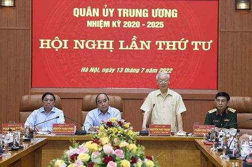Tổng Bí thư: Cán bộ các cấp trong toàn quân phải thực hiện tốt việc 'tự soi, tự sửa'