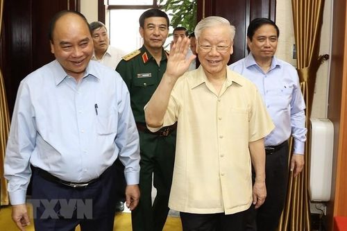 Hình ảnh Tổng Bí thư Nguyễn Phú Trọng chủ trì Hội nghị Quân ủy Trung ương