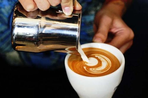 Lạm phát đã chạm đến ly cà phê, ổ bánh mì?
