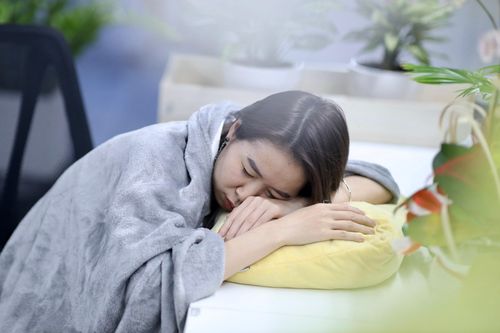 Giờ nghỉ trưa xa xỉ của dân văn phòng