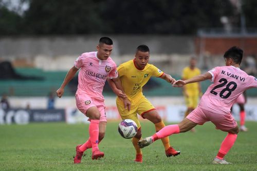 Vòng 7 V-League: Cuộc đua khắc nghiệt
