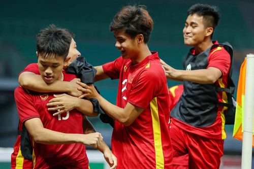 U19 Việt Nam thắng Thái Lan ở loạt luân lưu