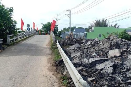 Xem xét 'trảm' nhà thầu thi công chậm tiến độ tuyến đường độc đạo gần 250 tỷ đồng